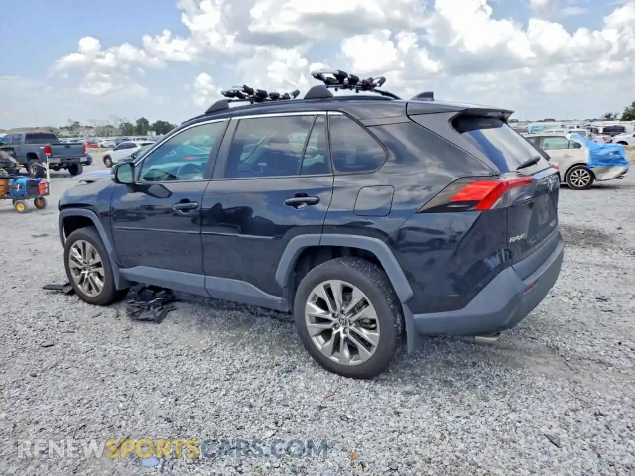 2 Photograph of a damaged car 2T3C1RFV7MC137960 TOYOTA RAV4 2021