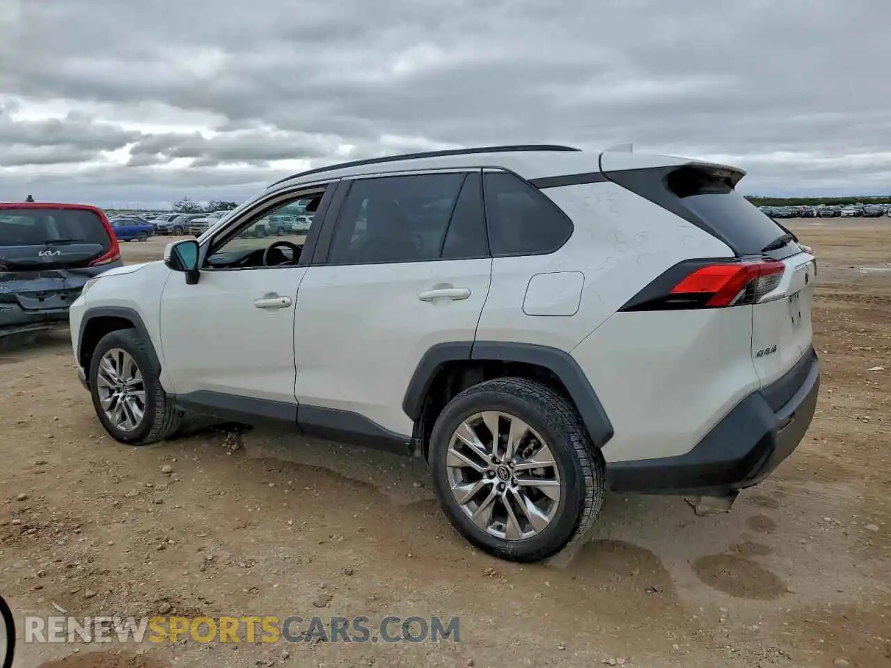 2 Photograph of a damaged car 2T3C1RFV7MW115150 TOYOTA RAV4 2021