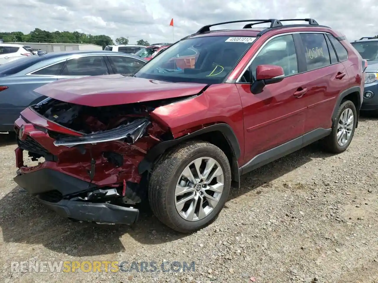2 Photograph of a damaged car 2T3C1RFV7MW158001 TOYOTA RAV4 2021