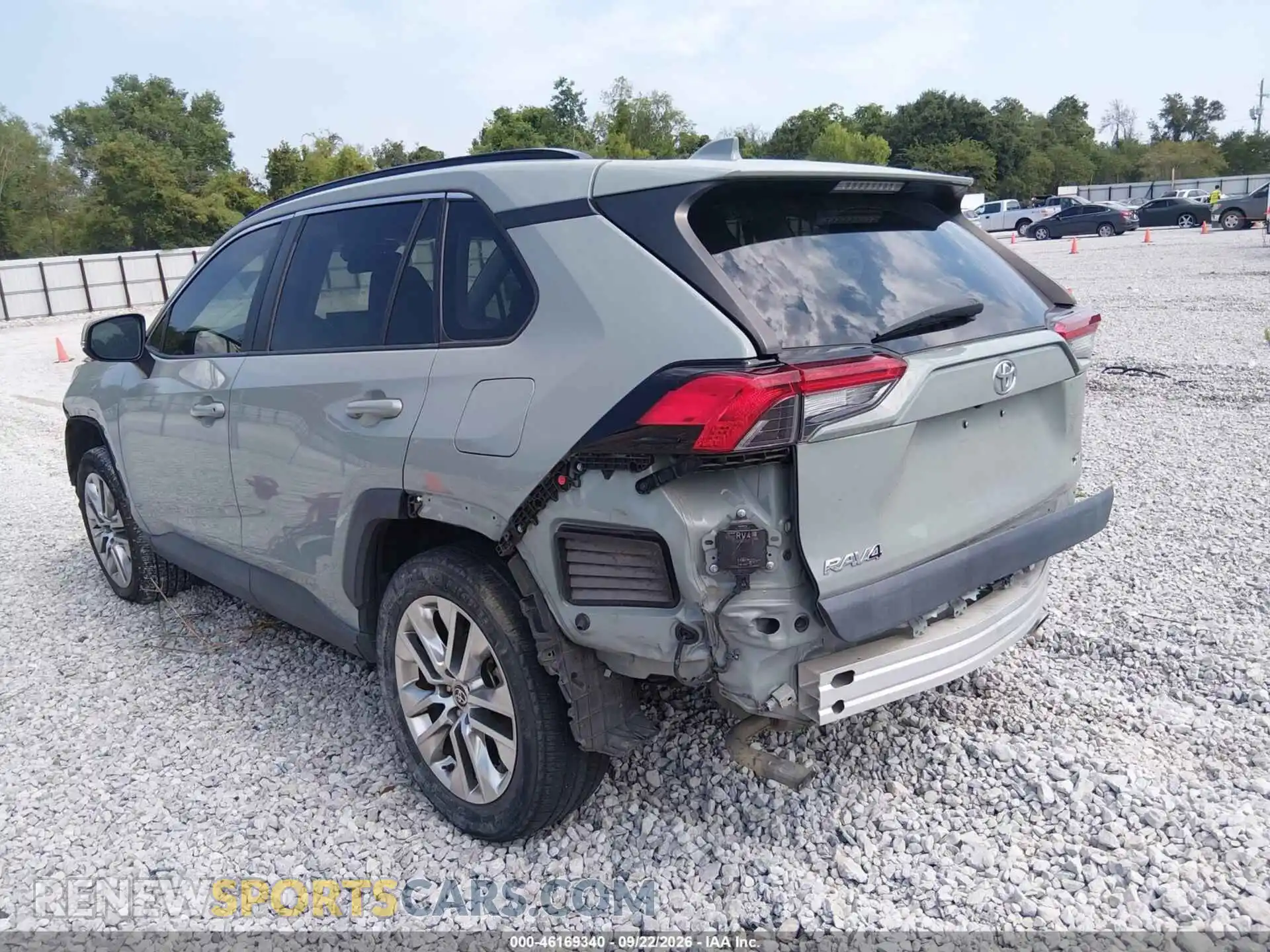 3 Photograph of a damaged car 2T3C1RFV7MW166633 TOYOTA RAV4 2021