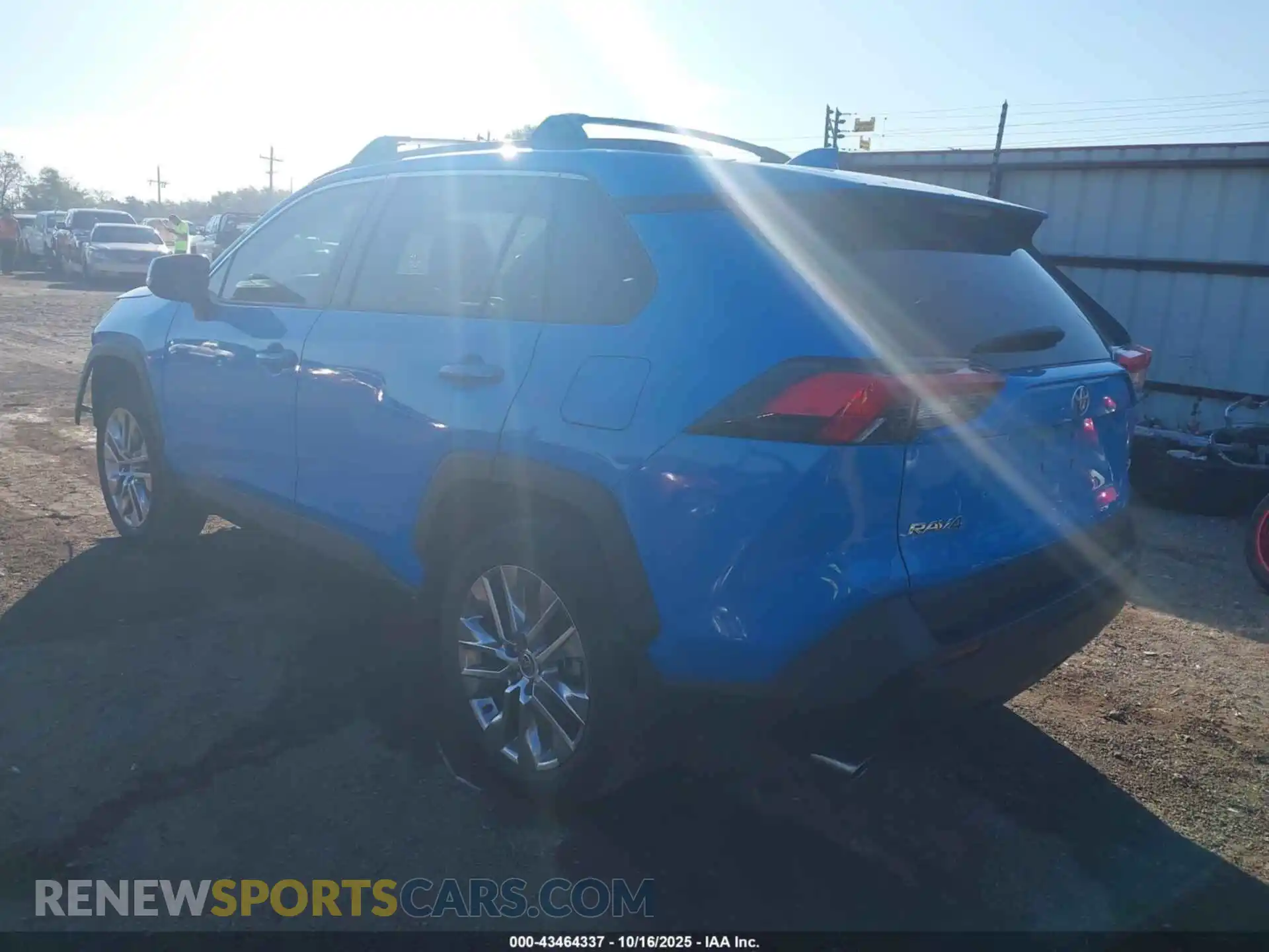3 Photograph of a damaged car 2T3C1RFV7MW172643 TOYOTA RAV4 2021