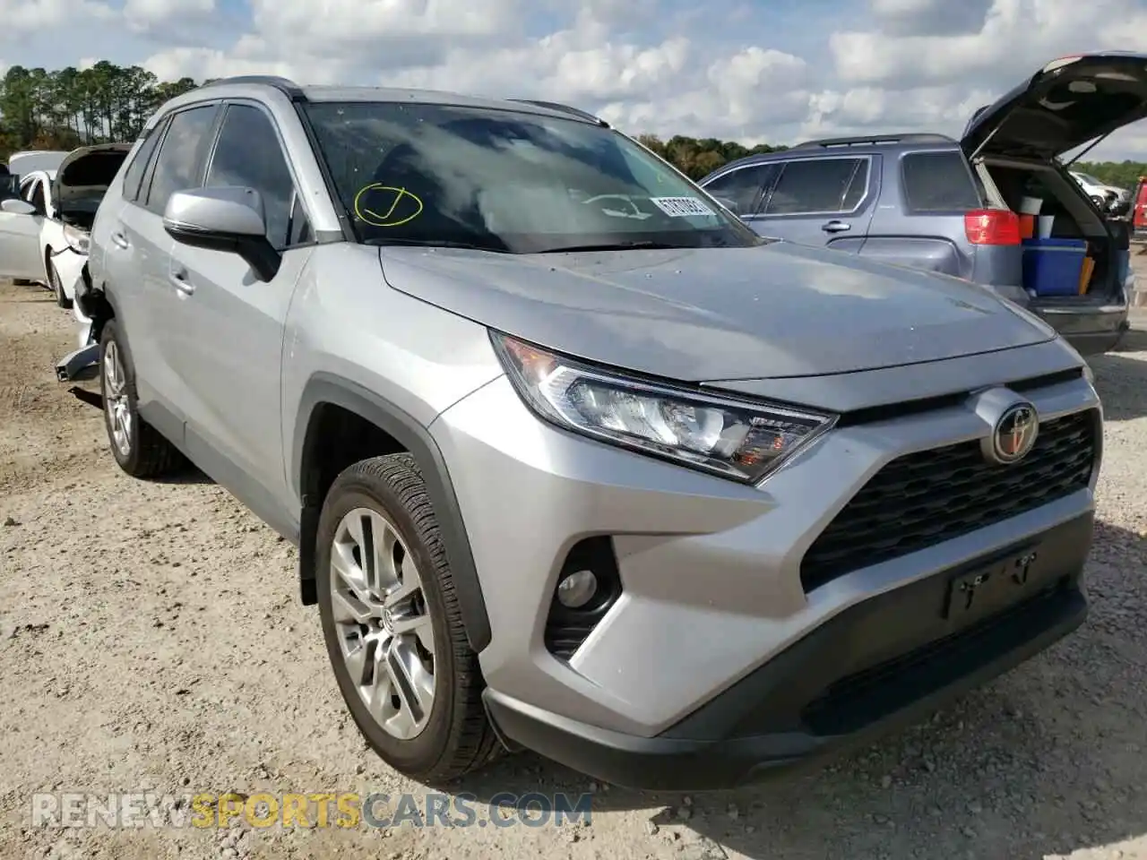 1 Photograph of a damaged car 2T3C1RFV8MC103509 TOYOTA RAV4 2021