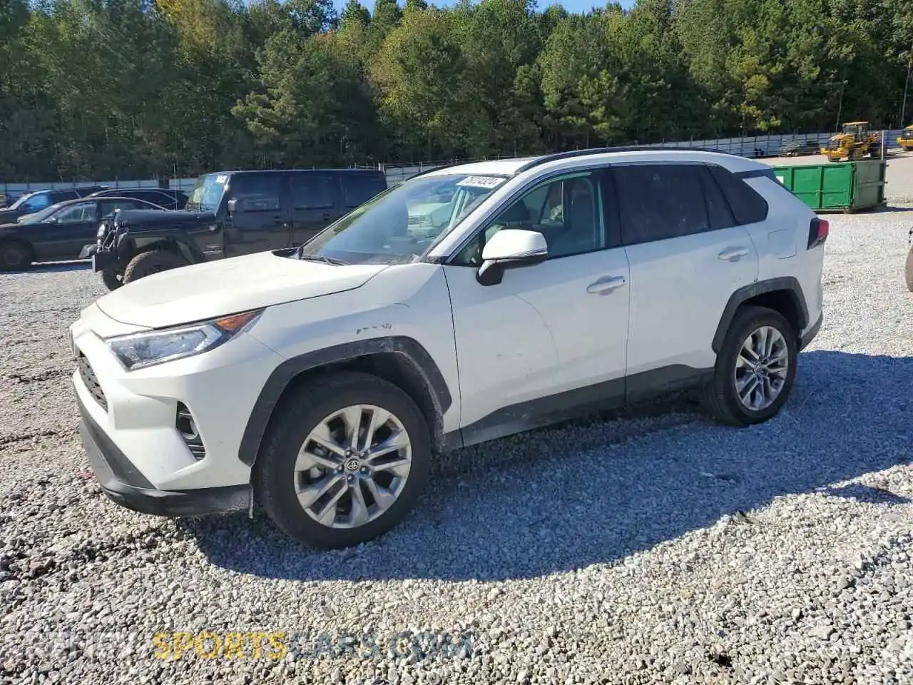 1 Photograph of a damaged car 2T3C1RFV8MW138467 TOYOTA RAV4 2021