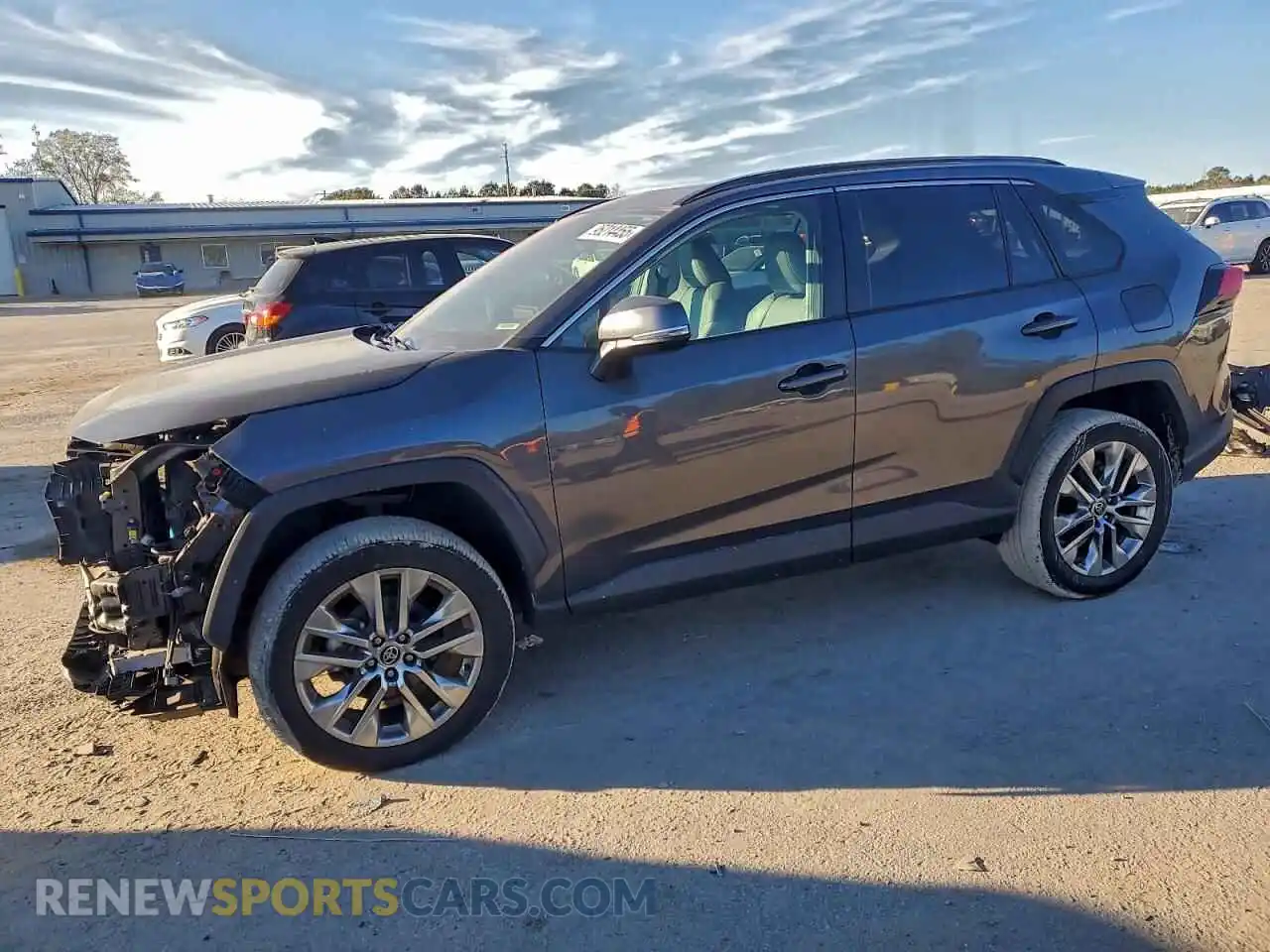 1 Photograph of a damaged car 2T3C1RFV8MW154040 TOYOTA RAV4 2021