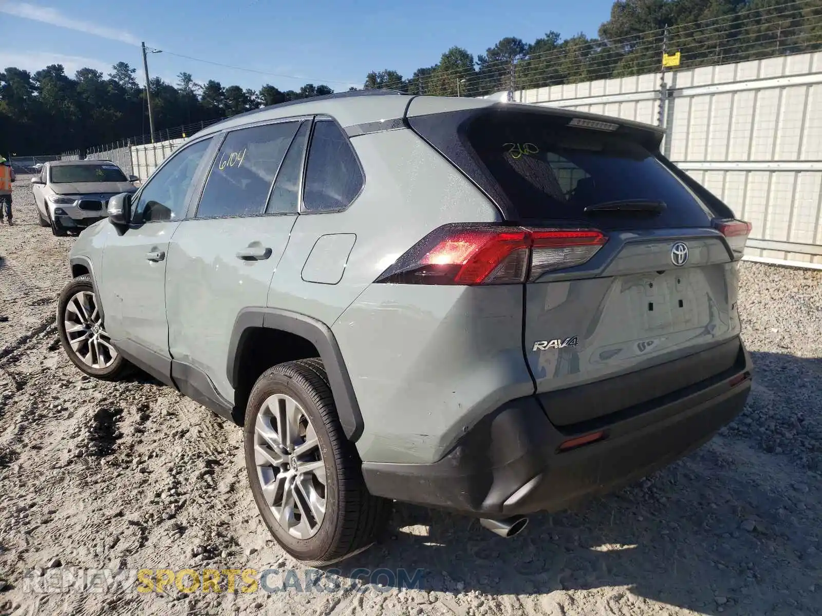 3 Photograph of a damaged car 2T3C1RFV8MW163627 TOYOTA RAV4 2021