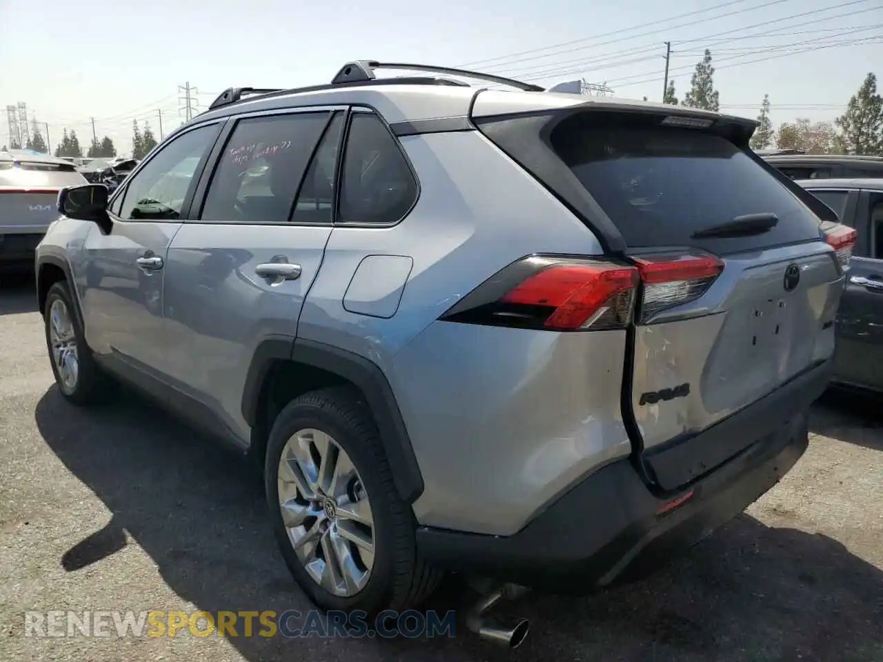 3 Photograph of a damaged car 2T3C1RFV8MW181318 TOYOTA RAV4 2021