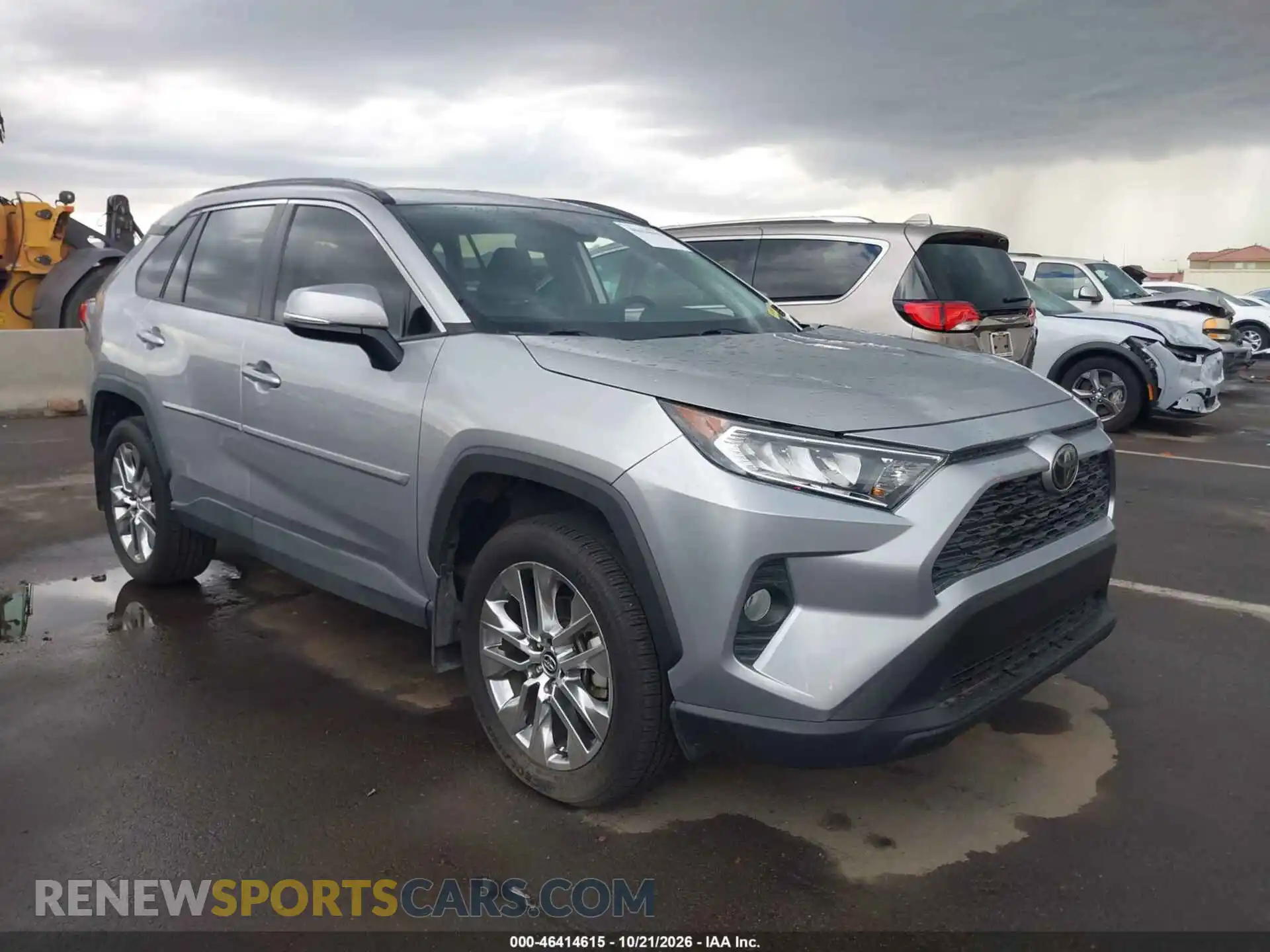 1 Photograph of a damaged car 2T3C1RFV9MC091662 TOYOTA RAV4 2021