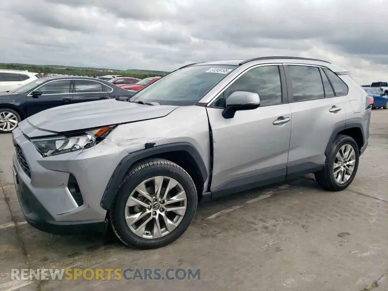 1 Photograph of a damaged car 2T3C1RFVXMC098605 TOYOTA RAV4 2021