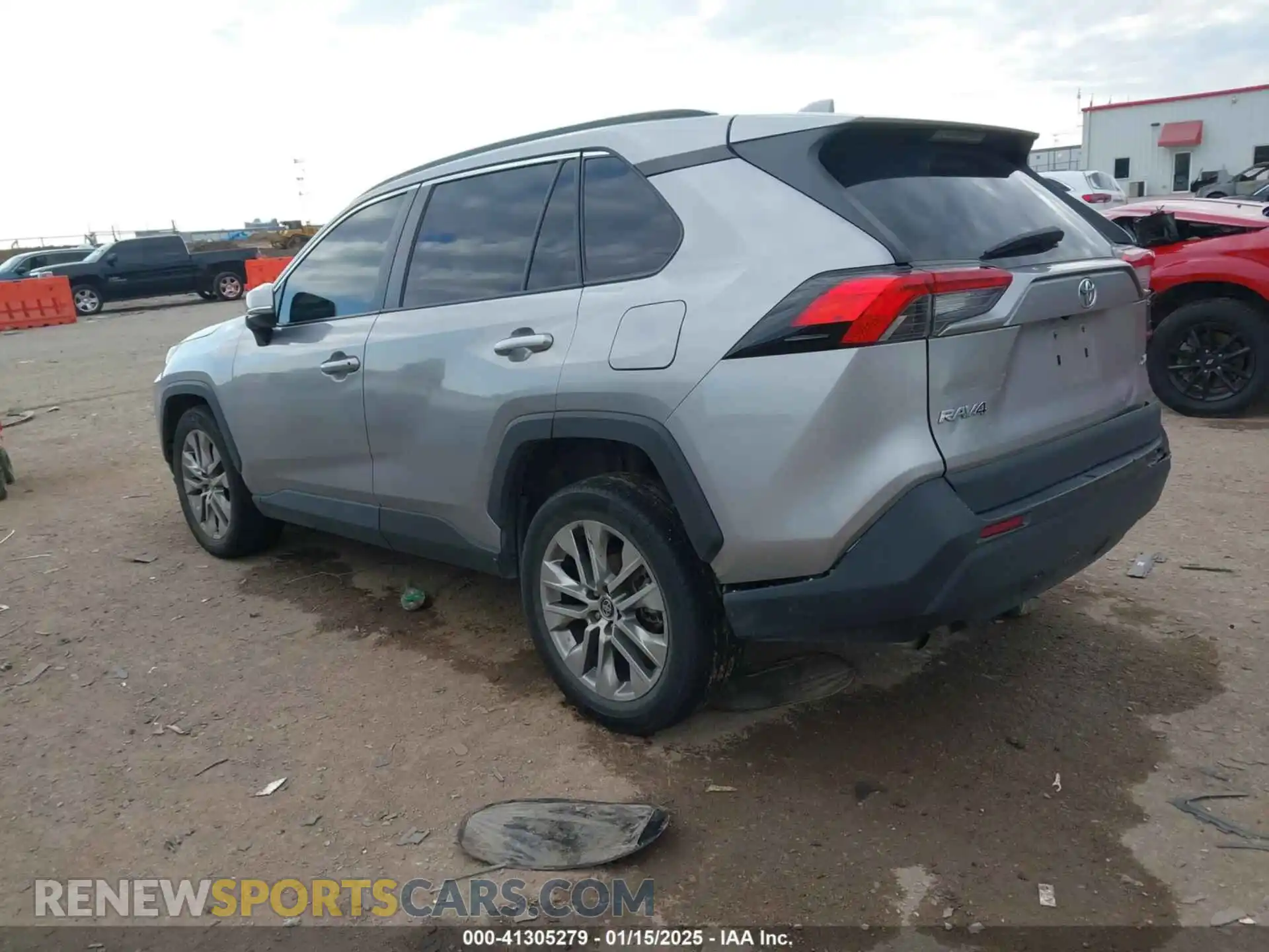 3 Photograph of a damaged car 2T3C1RFVXMC106718 TOYOTA RAV4 2021