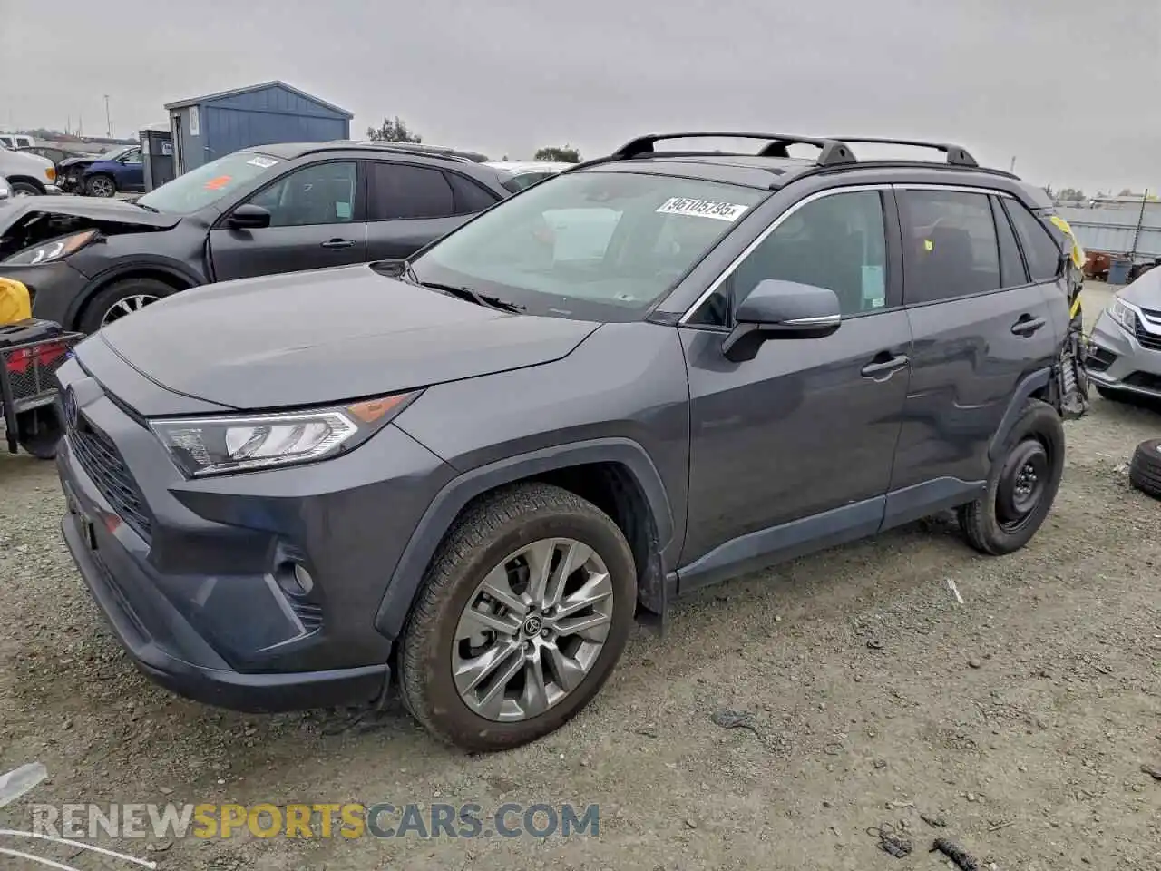 1 Photograph of a damaged car 2T3C1RFVXMC111997 TOYOTA RAV4 2021