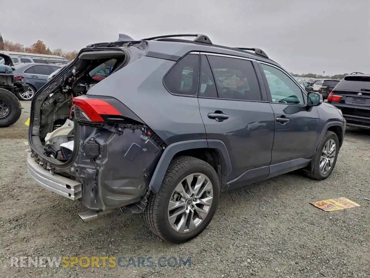 3 Photograph of a damaged car 2T3C1RFVXMC111997 TOYOTA RAV4 2021