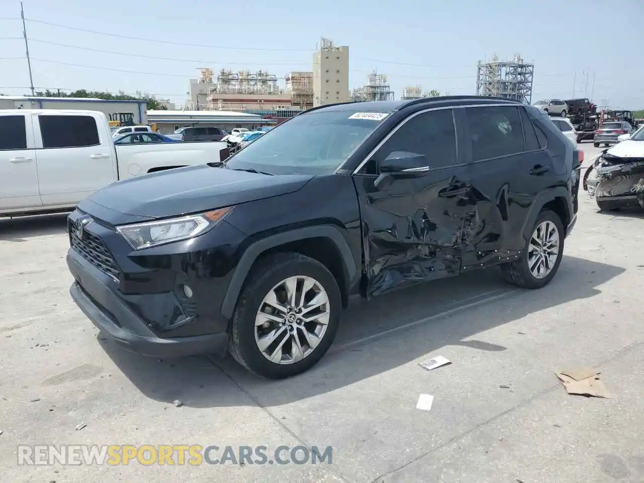 1 Photograph of a damaged car 2T3C1RFVXMC122644 TOYOTA RAV4 2021