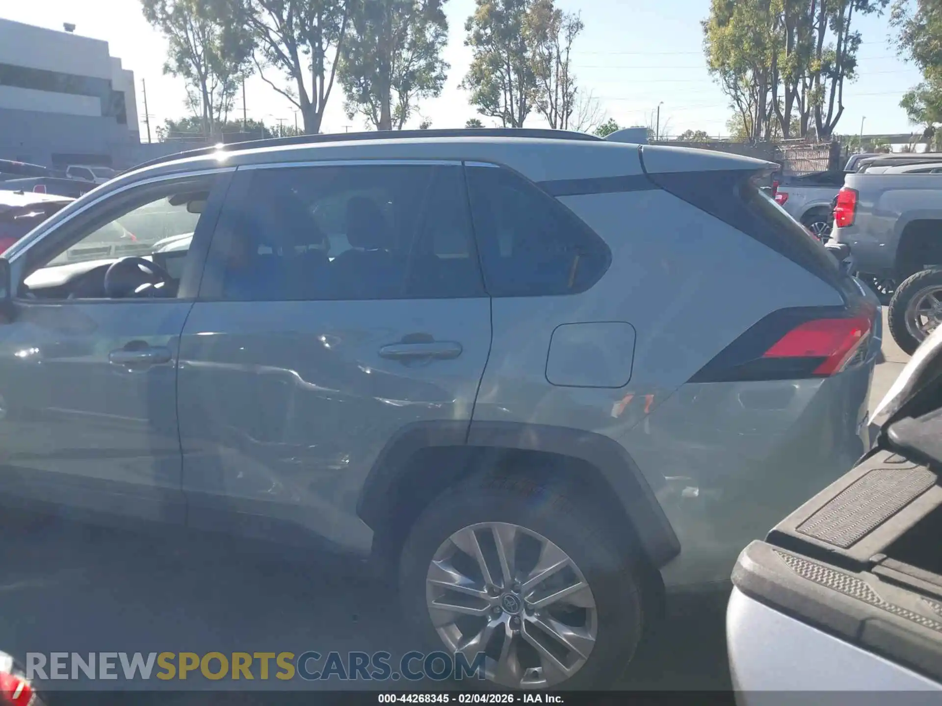 3 Photograph of a damaged car 2T3C1RFVXMW184351 TOYOTA RAV4 2021