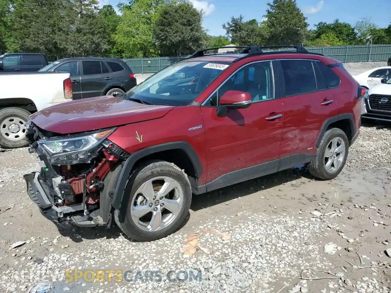 1 Photograph of a damaged car 2T3D6RFV7MW012784 TOYOTA RAV4 2021