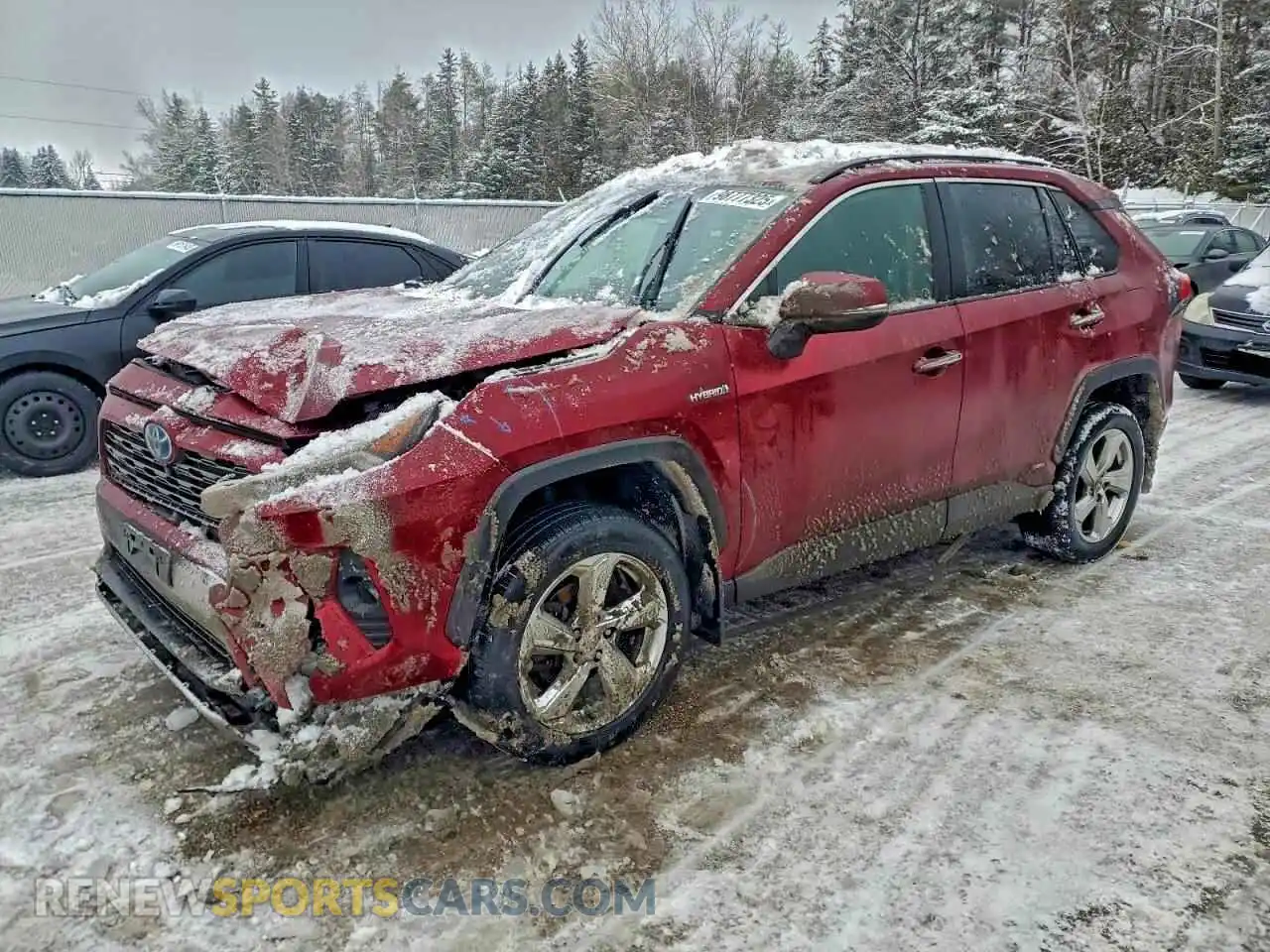 1 Photograph of a damaged car 2T3DWRFV8MW119990 TOYOTA RAV4 2021