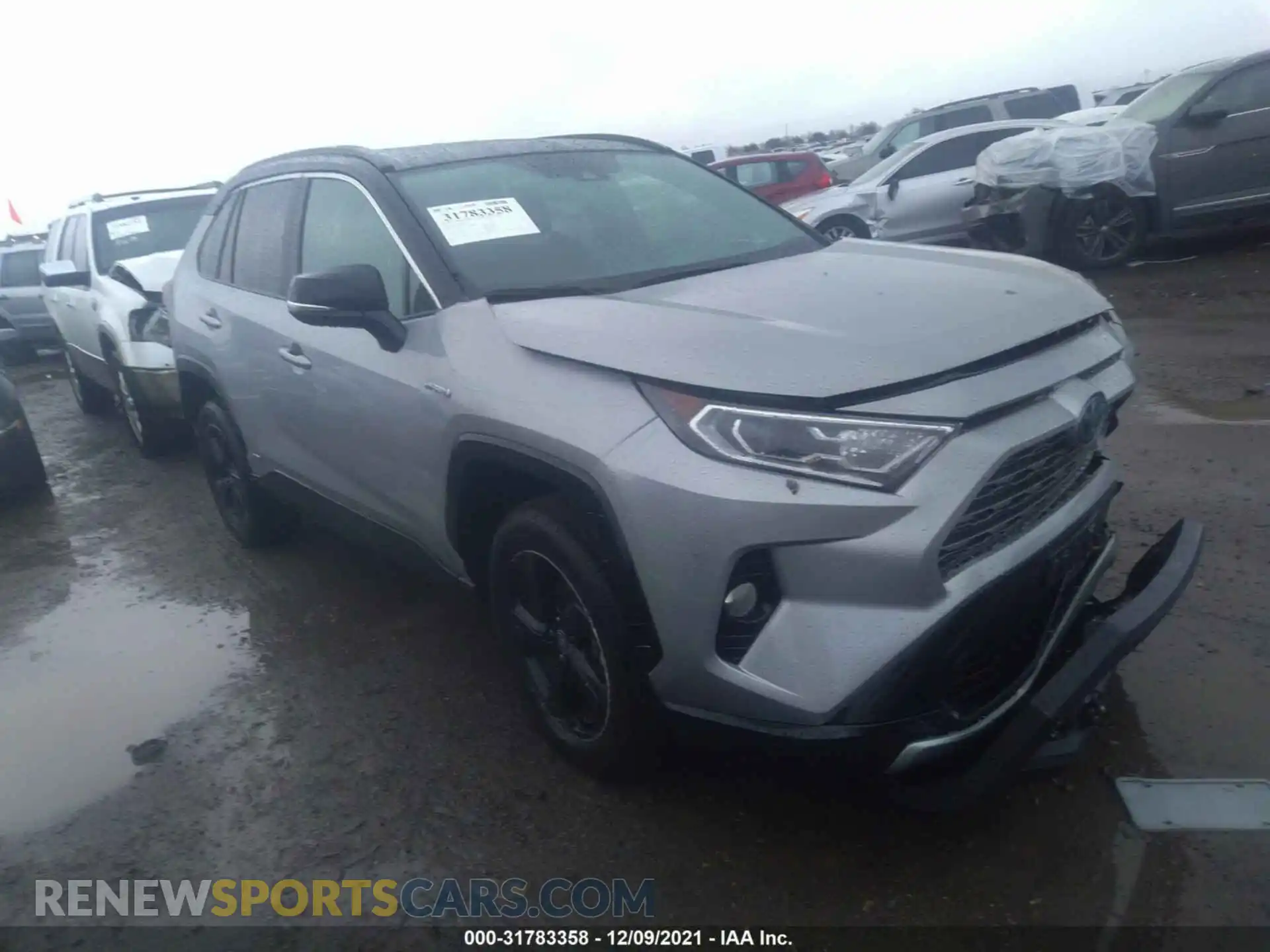 1 Photograph of a damaged car 2T3E6RFV0MW017121 TOYOTA RAV4 2021