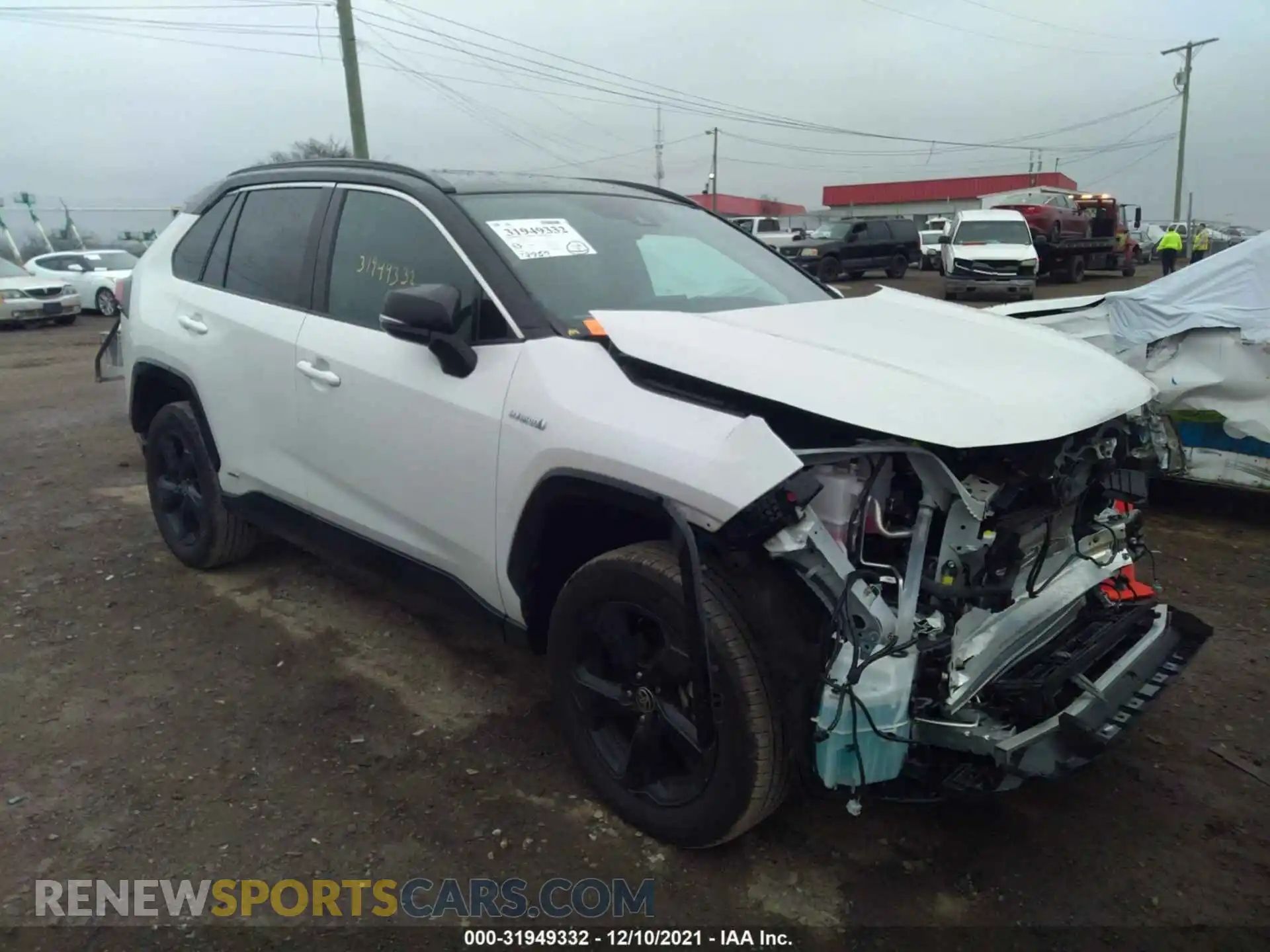 1 Photograph of a damaged car 2T3E6RFV1MW022618 TOYOTA RAV4 2021
