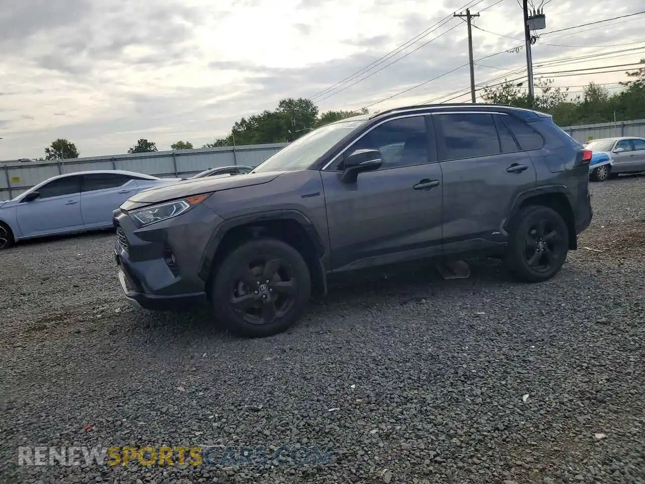 1 Photograph of a damaged car 2T3E6RFV4MW008535 TOYOTA RAV4 2021