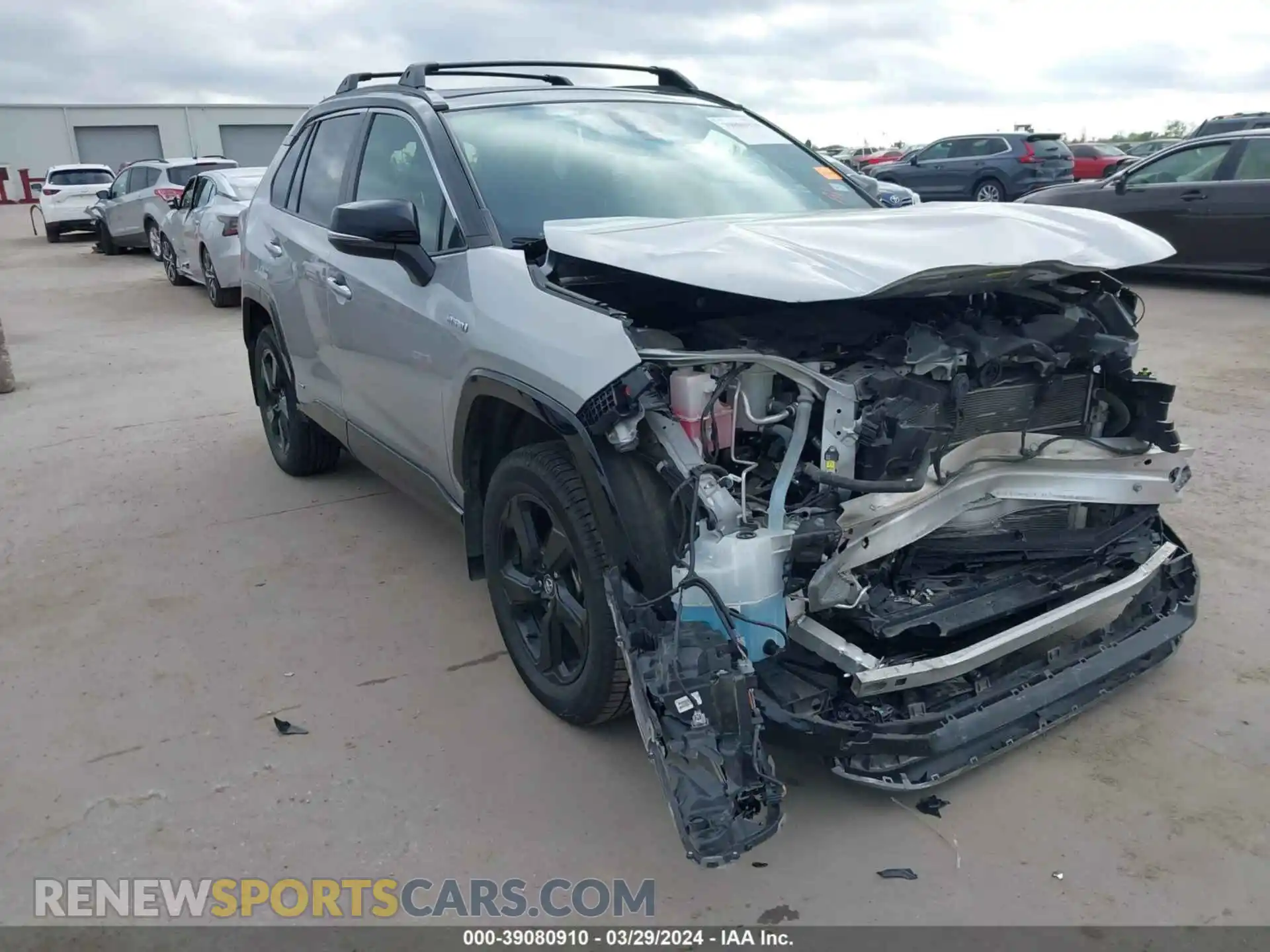 1 Photograph of a damaged car 2T3E6RFV4MW009894 TOYOTA RAV4 2021