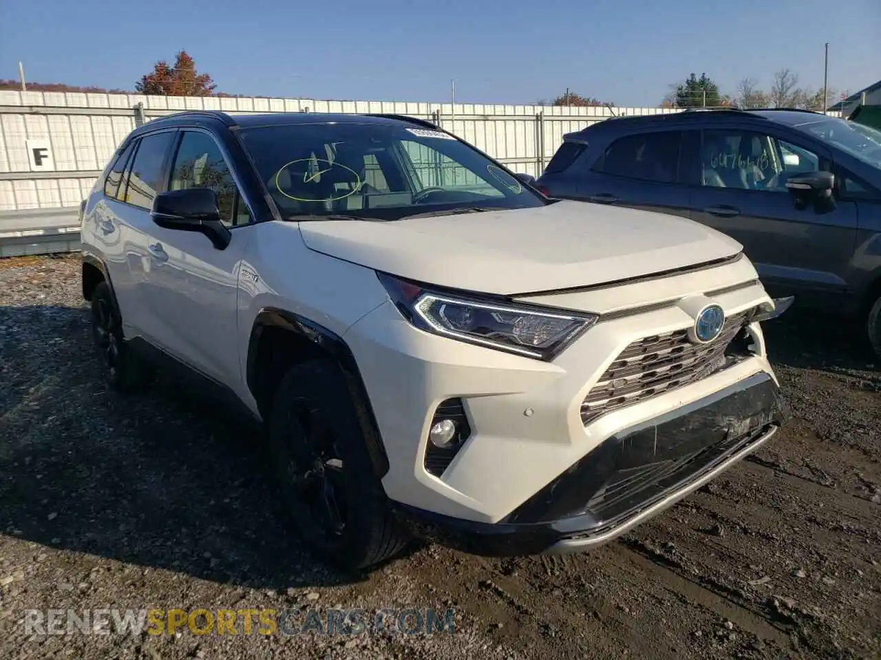 1 Photograph of a damaged car 2T3E6RFV4MW010432 TOYOTA RAV4 2021