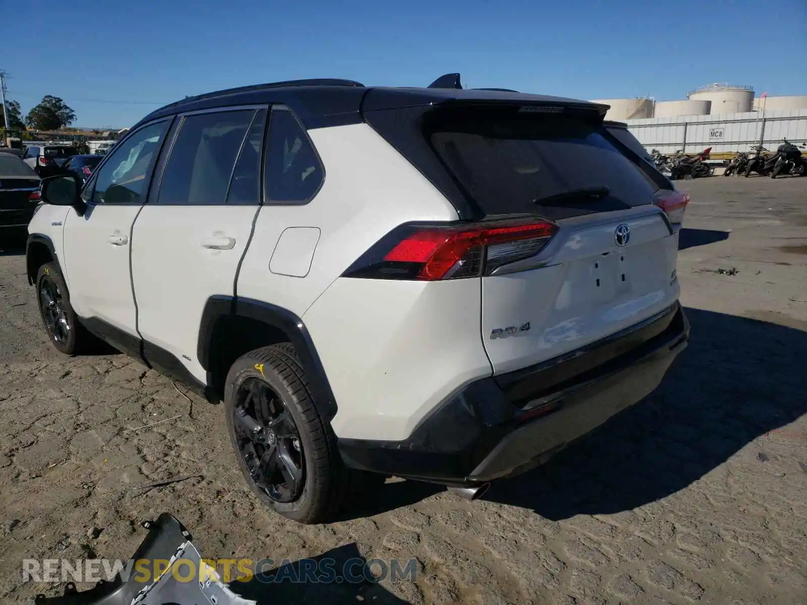 3 Photograph of a damaged car 2T3E6RFV5MW005708 TOYOTA RAV4 2021
