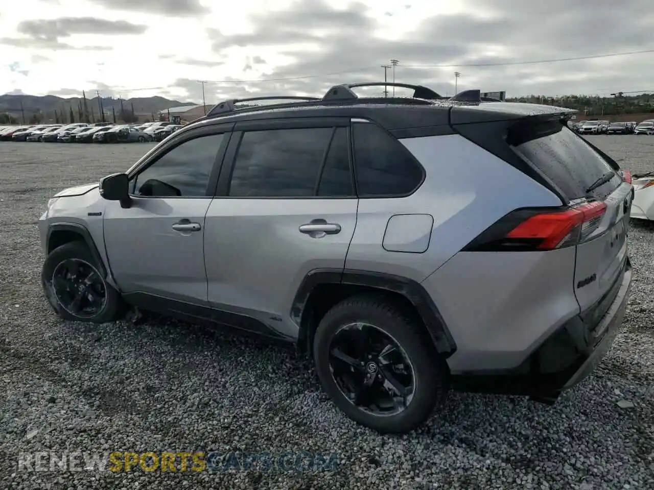 2 Photograph of a damaged car 2T3E6RFV6MW003370 TOYOTA RAV4 2021