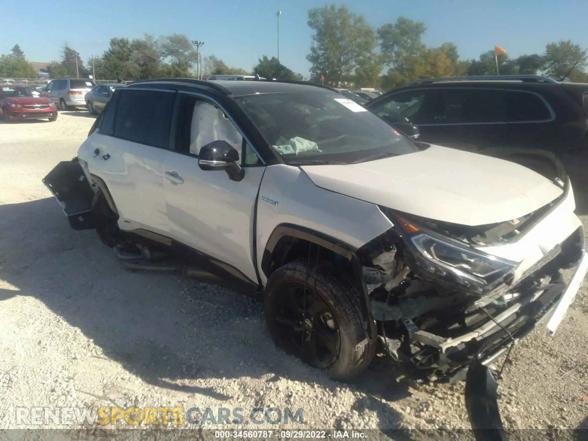 1 Фотография поврежденного автомобиля 2T3E6RFV6MW016457 TOYOTA RAV4 2021
