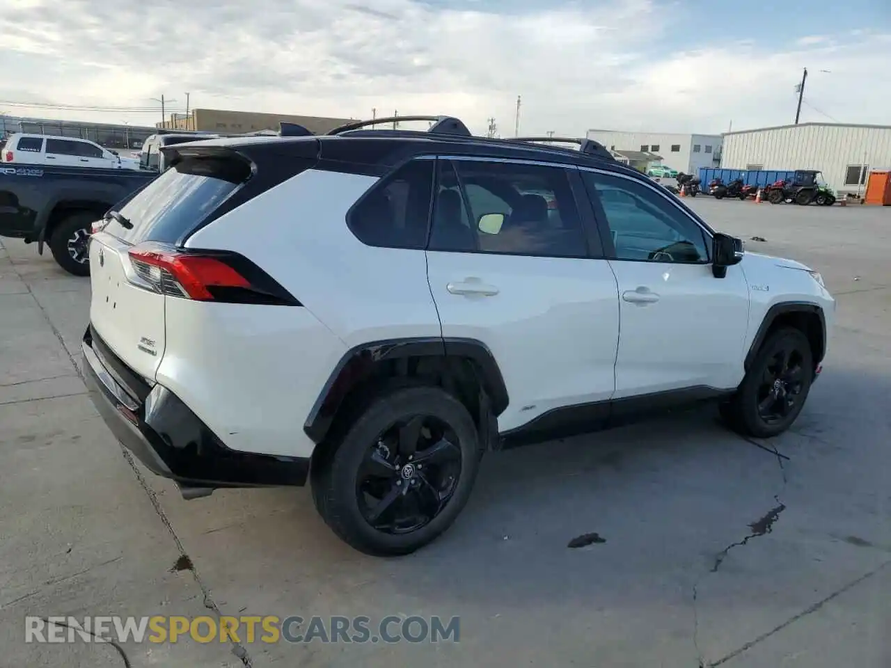3 Photograph of a damaged car 2T3E6RFV7MW014846 TOYOTA RAV4 2021