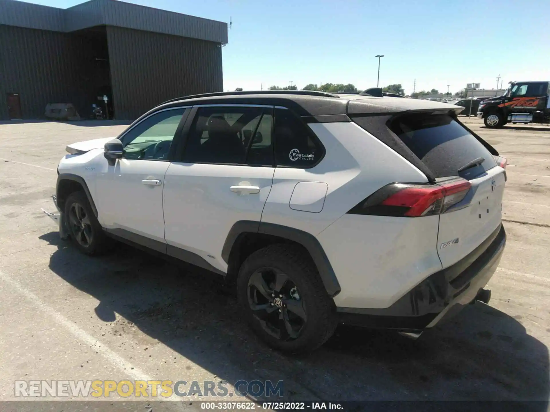 3 Photograph of a damaged car 2T3E6RFV8MW014760 TOYOTA RAV4 2021