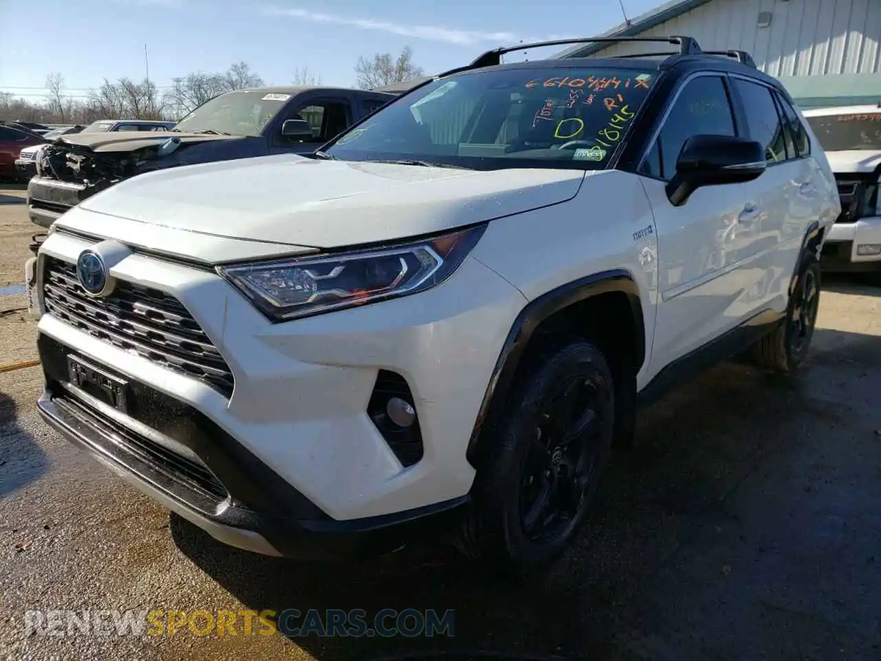 2 fotografías del automóvil dañado 2T3E6RFV8MW018145 TOYOTA RAV4 2021