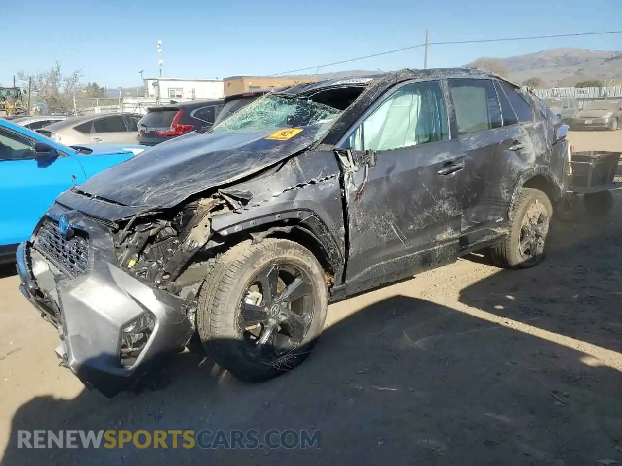 1 Photograph of a damaged car 2T3E6RFV8MW019750 TOYOTA RAV4 2021