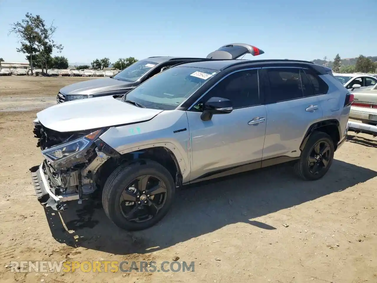 1 Photograph of a damaged car 2T3E6RFV8MW024298 TOYOTA RAV4 2021