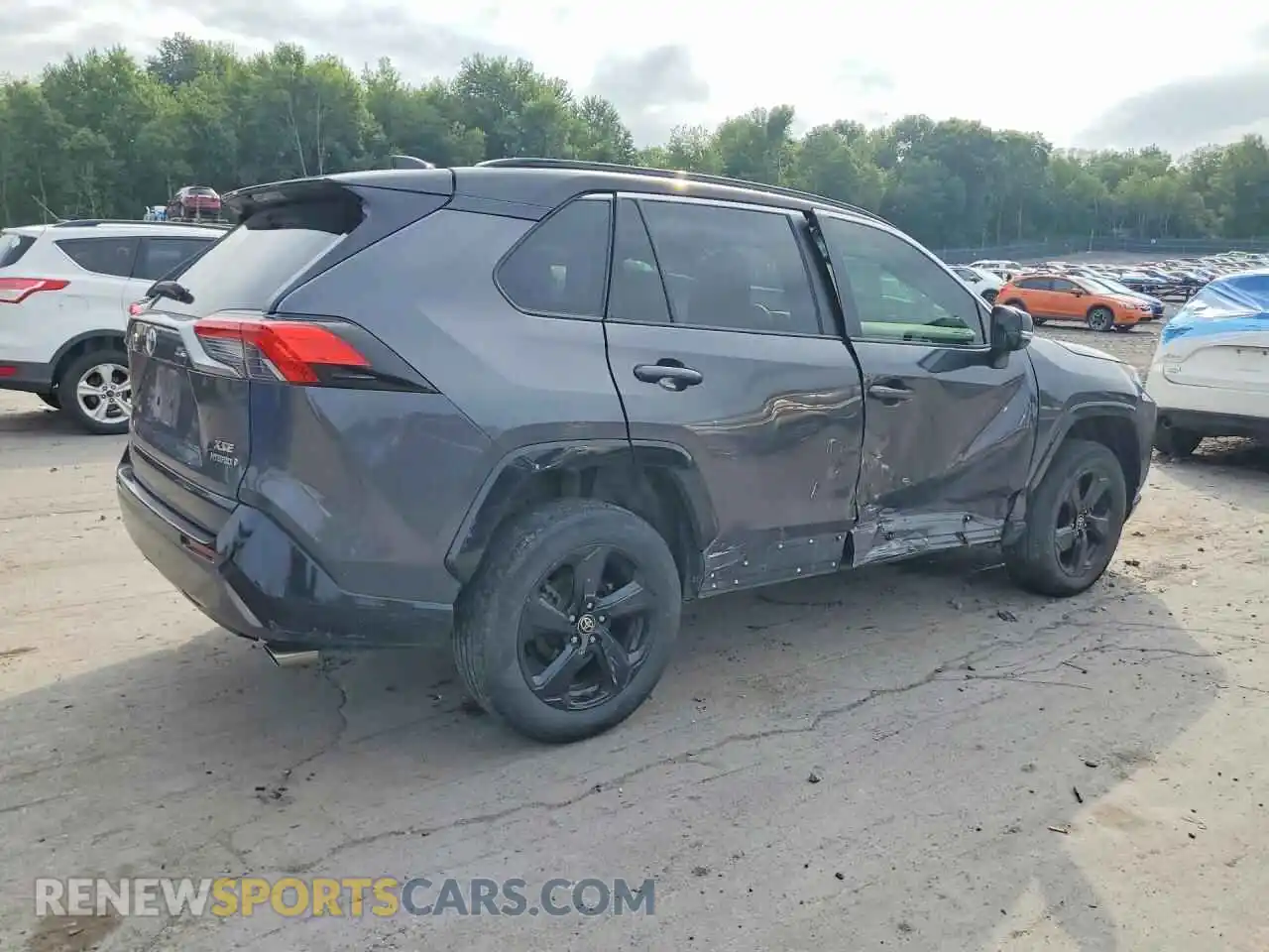 3 Photograph of a damaged car 2T3E6RFVXMW019622 TOYOTA RAV4 2021