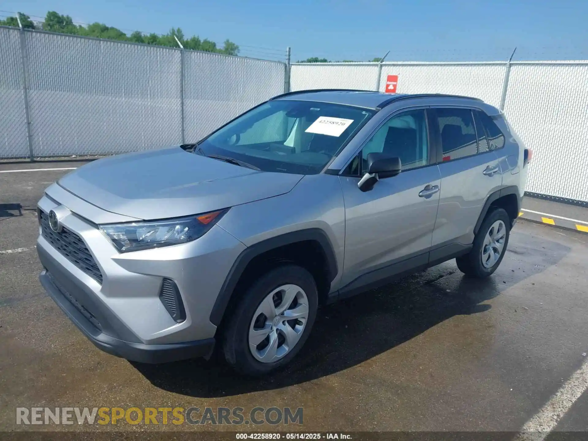 2 Photograph of a damaged car 2T3F1RFV0MC142978 TOYOTA RAV4 2021