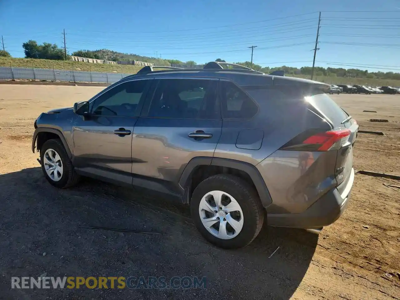 2 fotografías del automóvil dañado 2T3F1RFV0MC160106 TOYOTA RAV4 2021