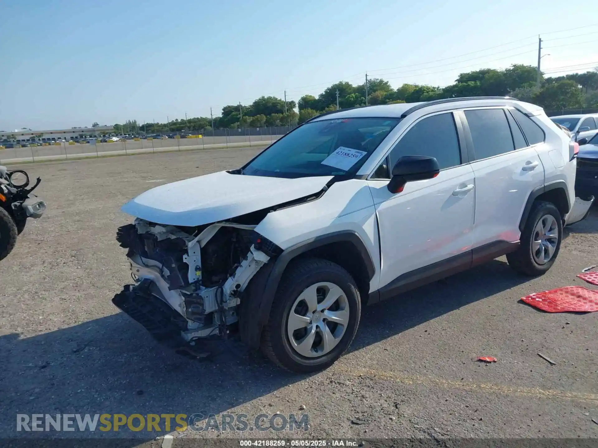 2 Photograph of a damaged car 2T3F1RFV0MC190853 TOYOTA RAV4 2021