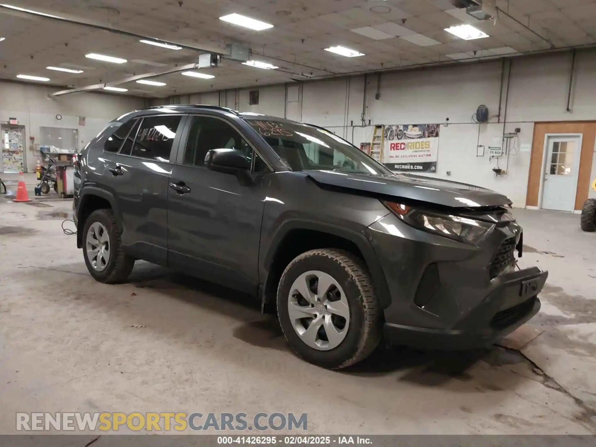 1 Photograph of a damaged car 2T3F1RFV0MC204959 TOYOTA RAV4 2021