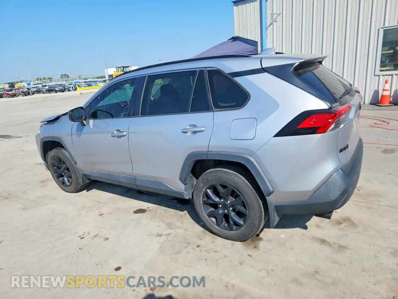 2 Photograph of a damaged car 2T3F1RFV0MC243700 TOYOTA RAV4 2021
