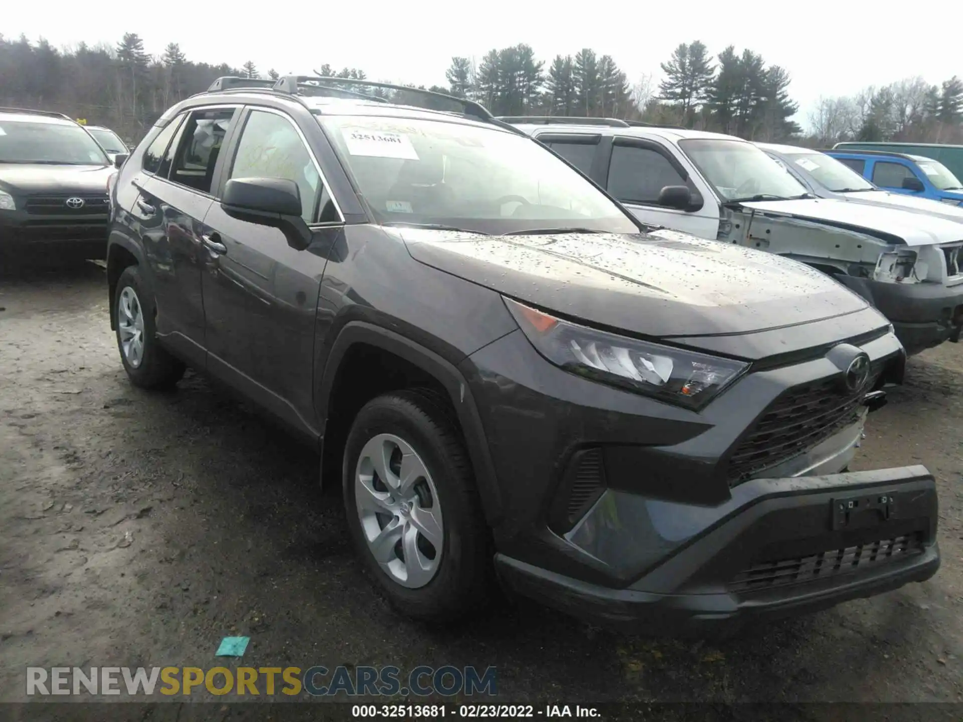 1 Photograph of a damaged car 2T3F1RFV0MW142509 TOYOTA RAV4 2021