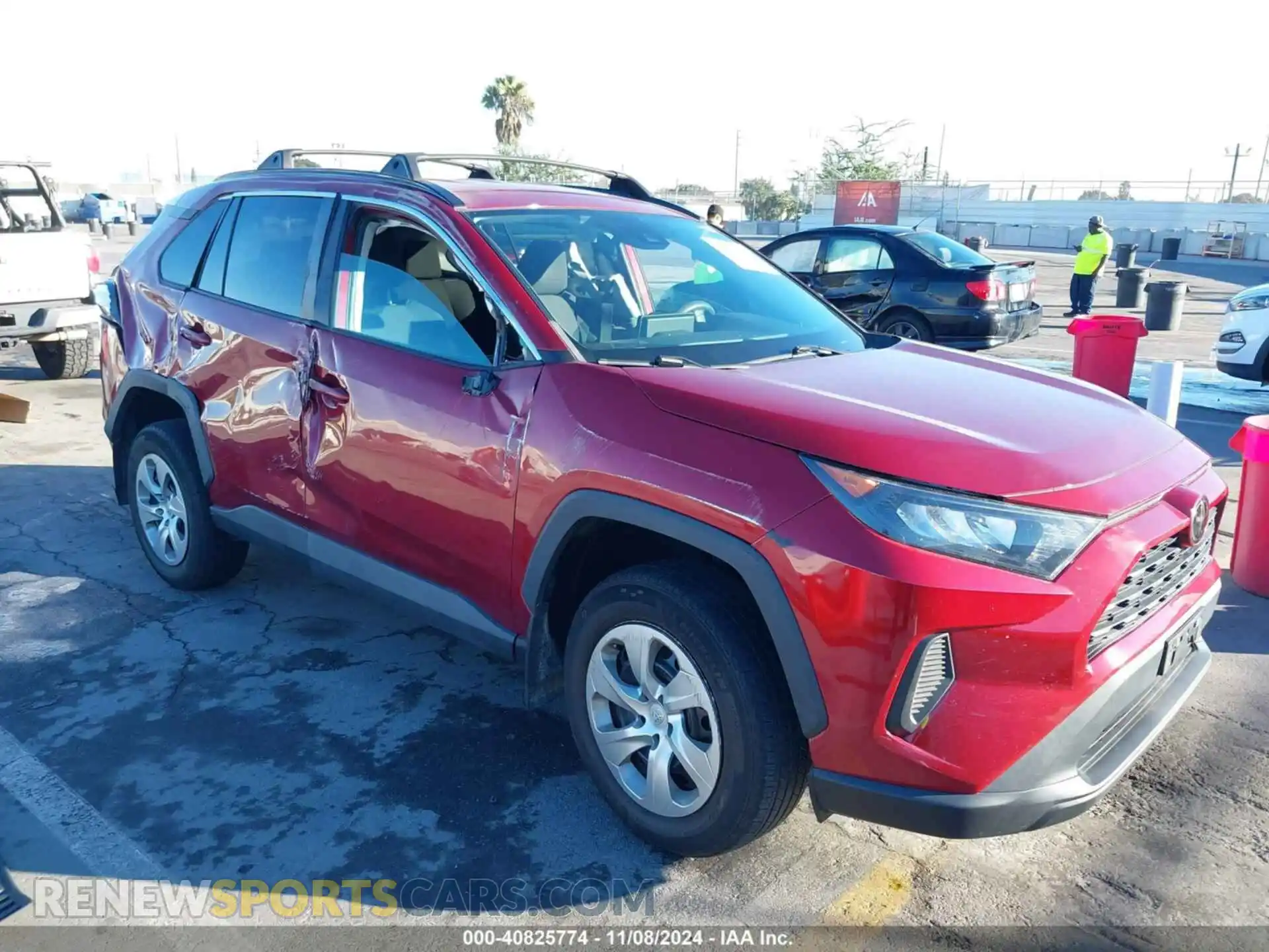 1 Photograph of a damaged car 2T3F1RFV0MW217290 TOYOTA RAV4 2021