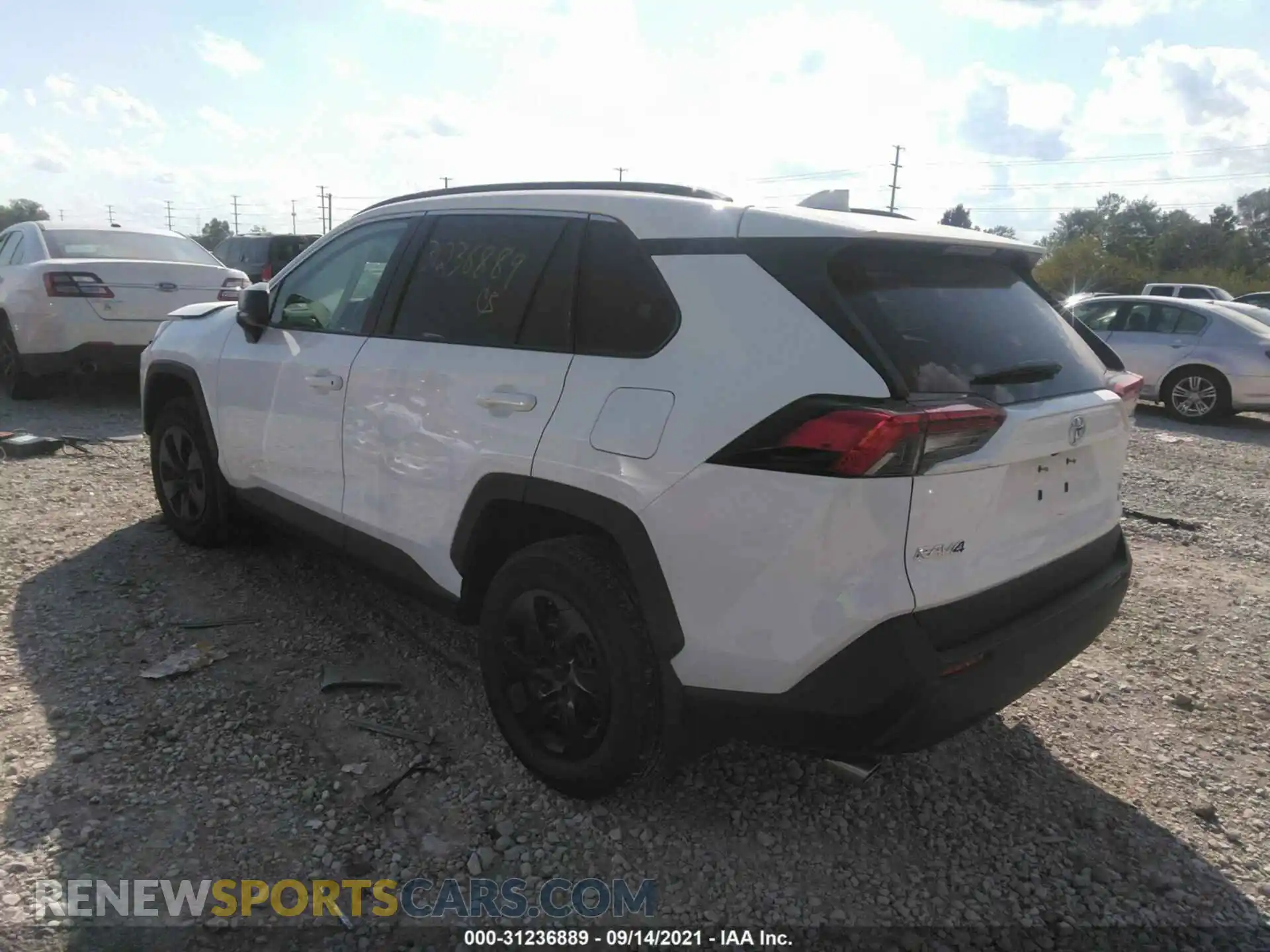3 Фотография поврежденного автомобиля 2T3F1RFV1MC225240 TOYOTA RAV4 2021