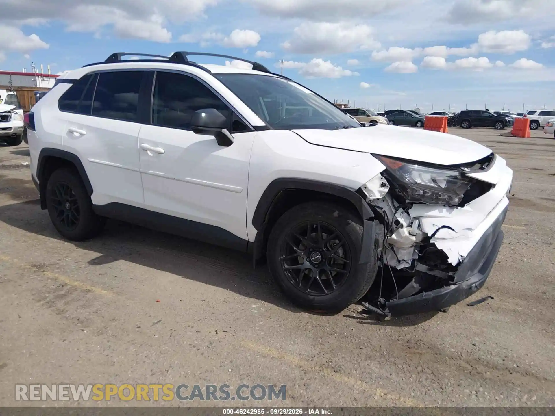 1 Photograph of a damaged car 2T3F1RFV1MW220912 TOYOTA RAV4 2021