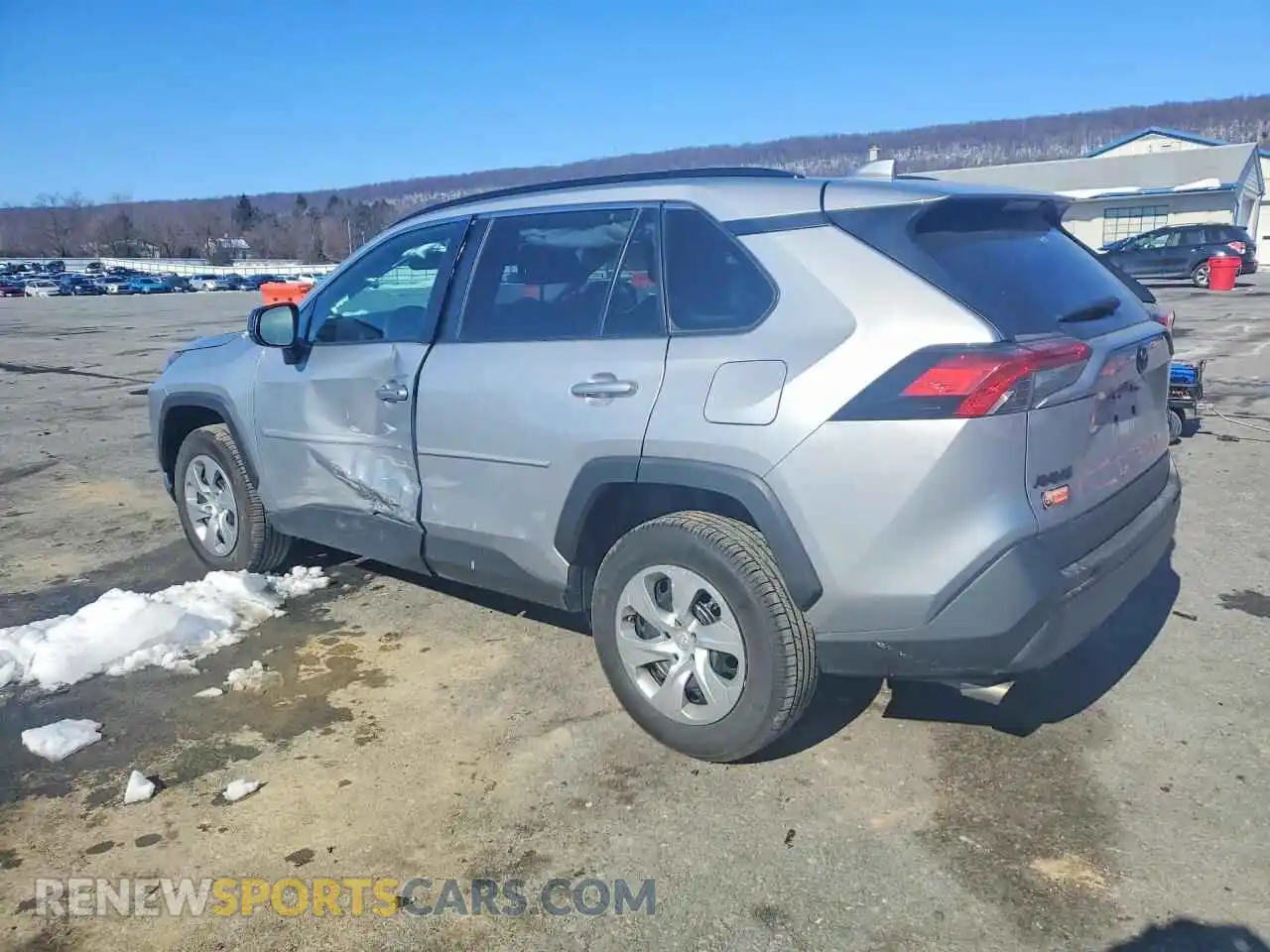 2 Photograph of a damaged car 2T3F1RFV2MC202968 TOYOTA RAV4 2021