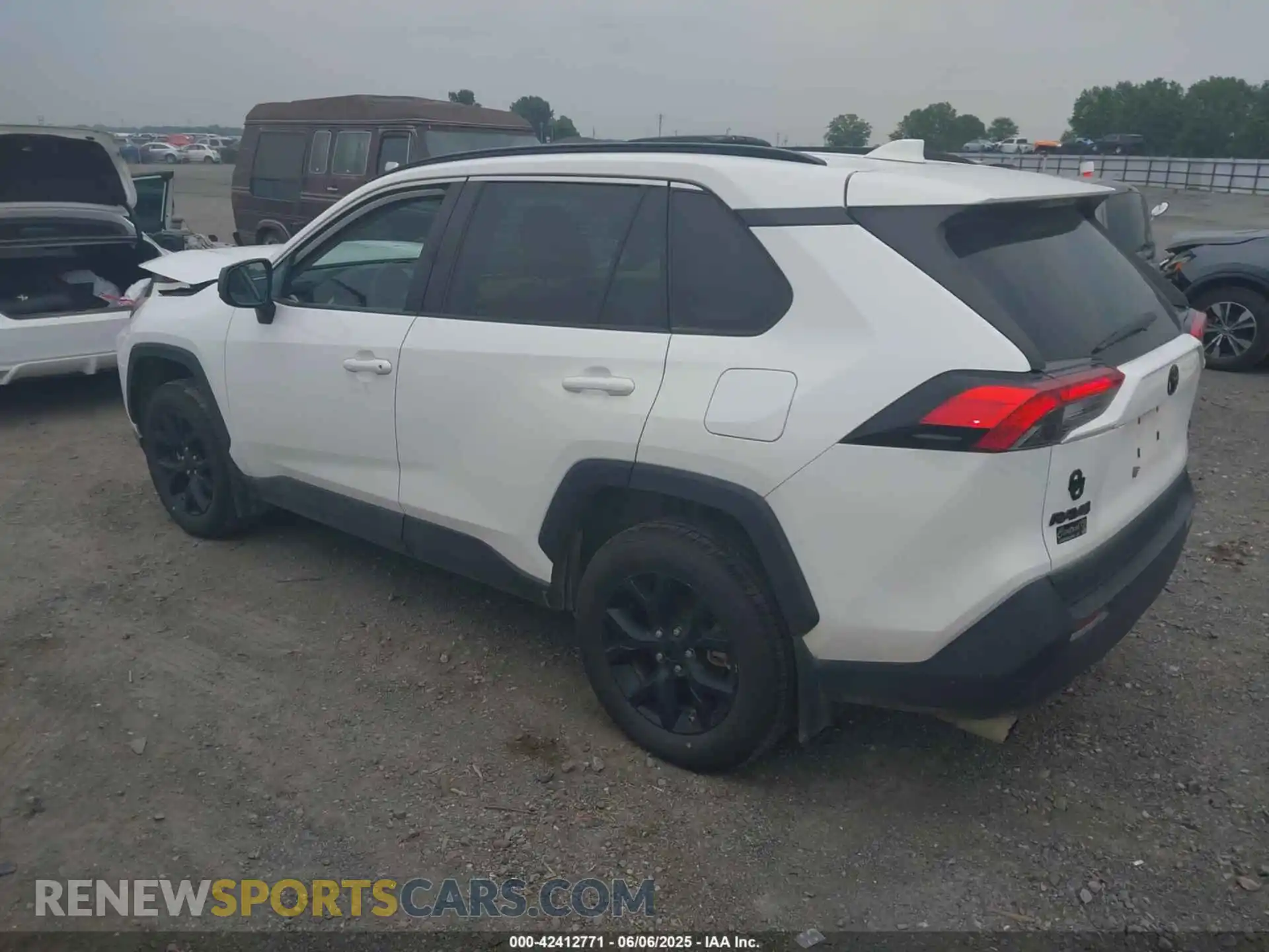 3 Photograph of a damaged car 2T3F1RFV2MC213582 TOYOTA RAV4 2021