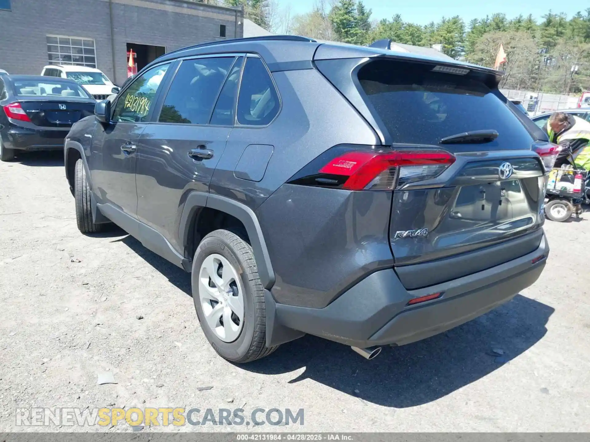 3 Photograph of a damaged car 2T3F1RFV2MC237378 TOYOTA RAV4 2021