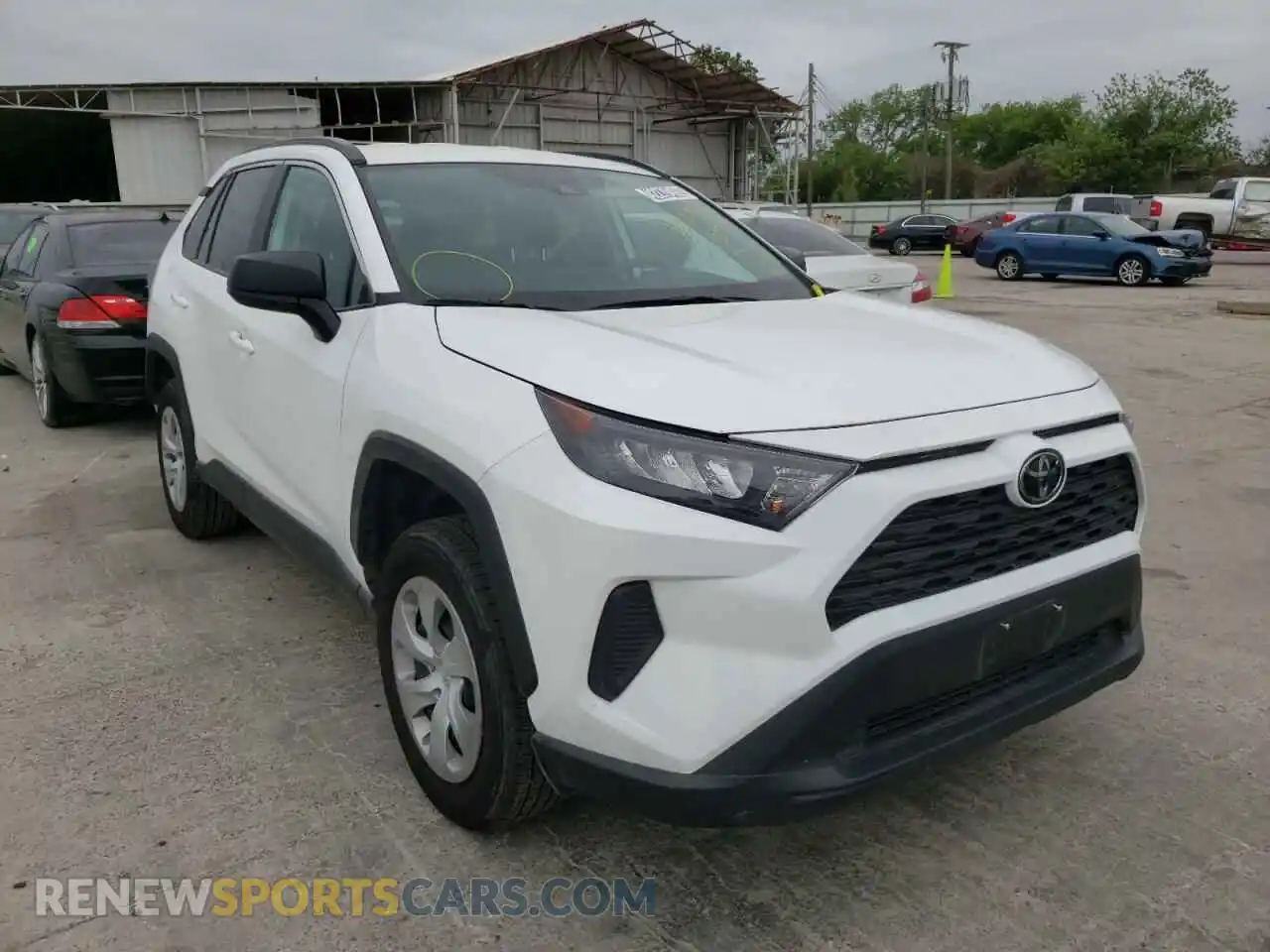 1 Photograph of a damaged car 2T3F1RFV2MW185278 TOYOTA RAV4 2021