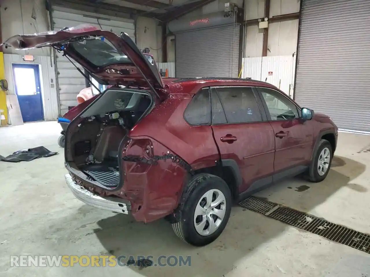 3 Photograph of a damaged car 2T3F1RFV2MW211961 TOYOTA RAV4 2021