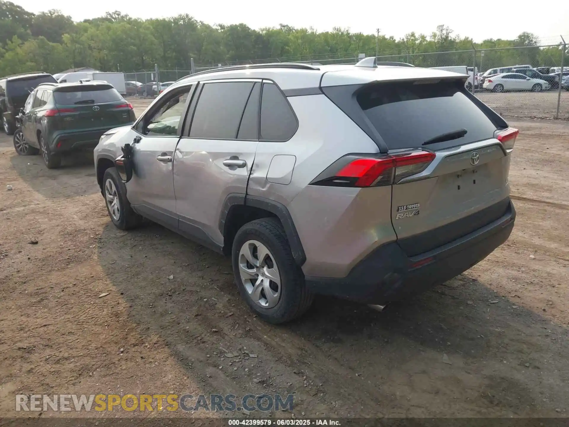 3 Photograph of a damaged car 2T3F1RFV3MC256036 TOYOTA RAV4 2021
