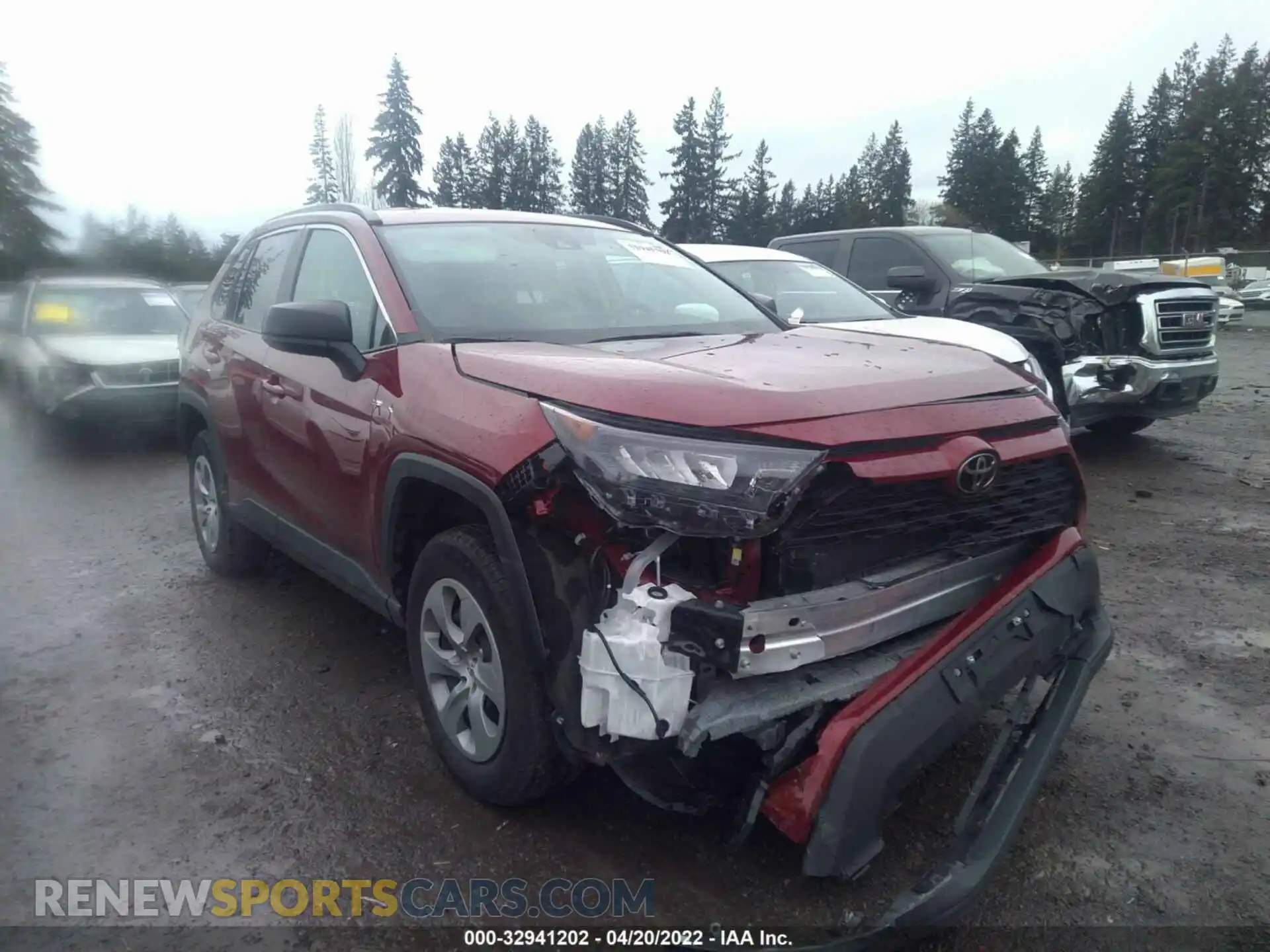 1 Photograph of a damaged car 2T3F1RFV3MW194104 TOYOTA RAV4 2021