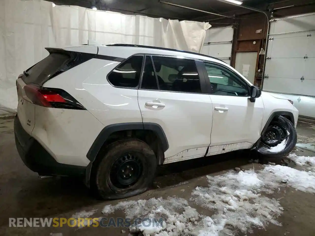 3 Photograph of a damaged car 2T3F1RFV4MC153451 TOYOTA RAV4 2021